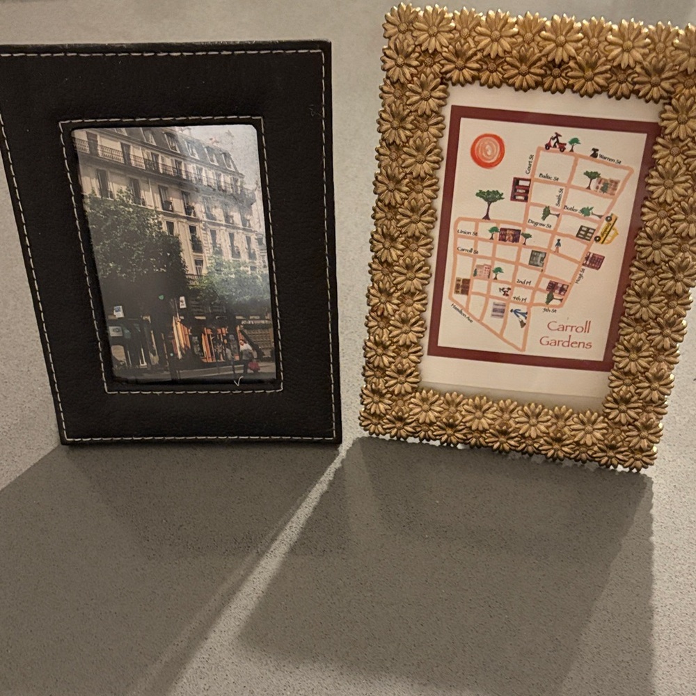 Picture Frame - 2 piece set - Black faux leather + gold 3d flowers